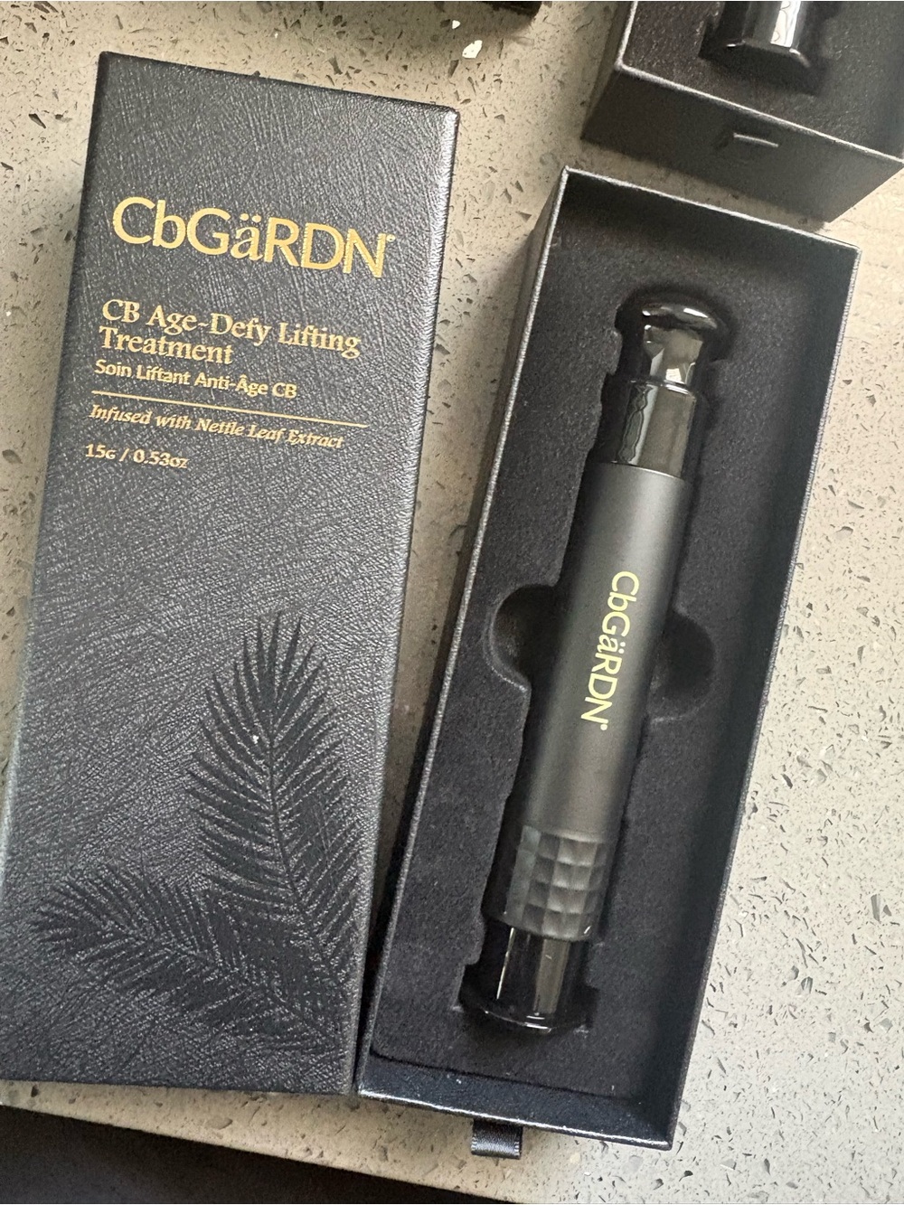 CbGäRDN CB Age-Defy Lifting Treatment – Black